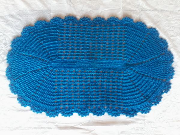 Tapete de Crochê Retangular Azul